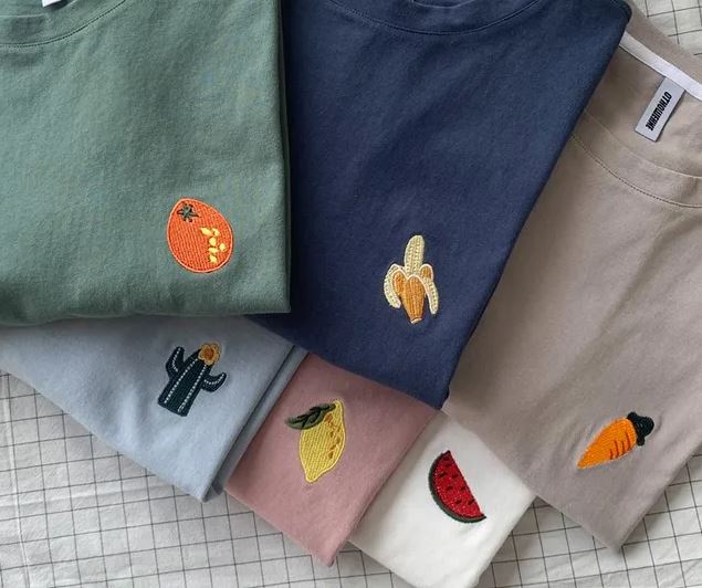 An embroidered gift has a durability that far outpaces mass-printed alternatives.