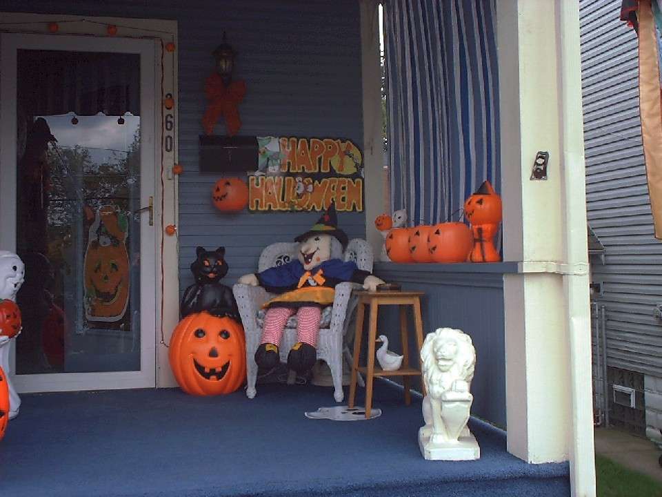 The scares were simple, but they felt raw, personal, and memorable. The scares were simple, but they felt raw, personal, and memorable.