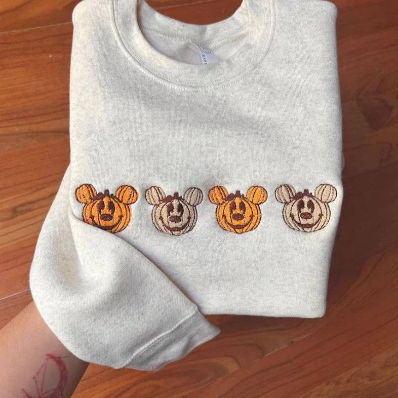 tytyu Look at this cutest Mickey pumpkin embroidered shirt!
